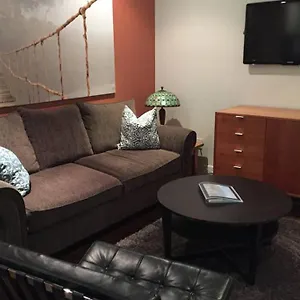  Apartment Modern In Beautiful Kitsilano