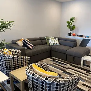 Beautiful And Cozy Homestay Calgary