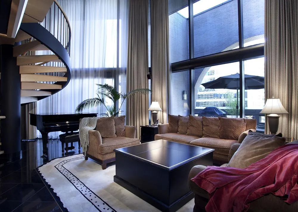 Metropolitan Hotel Vancouver 4*,
