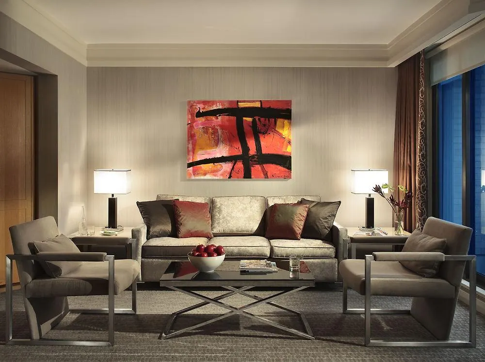 Metropolitan Hotel Vancouver