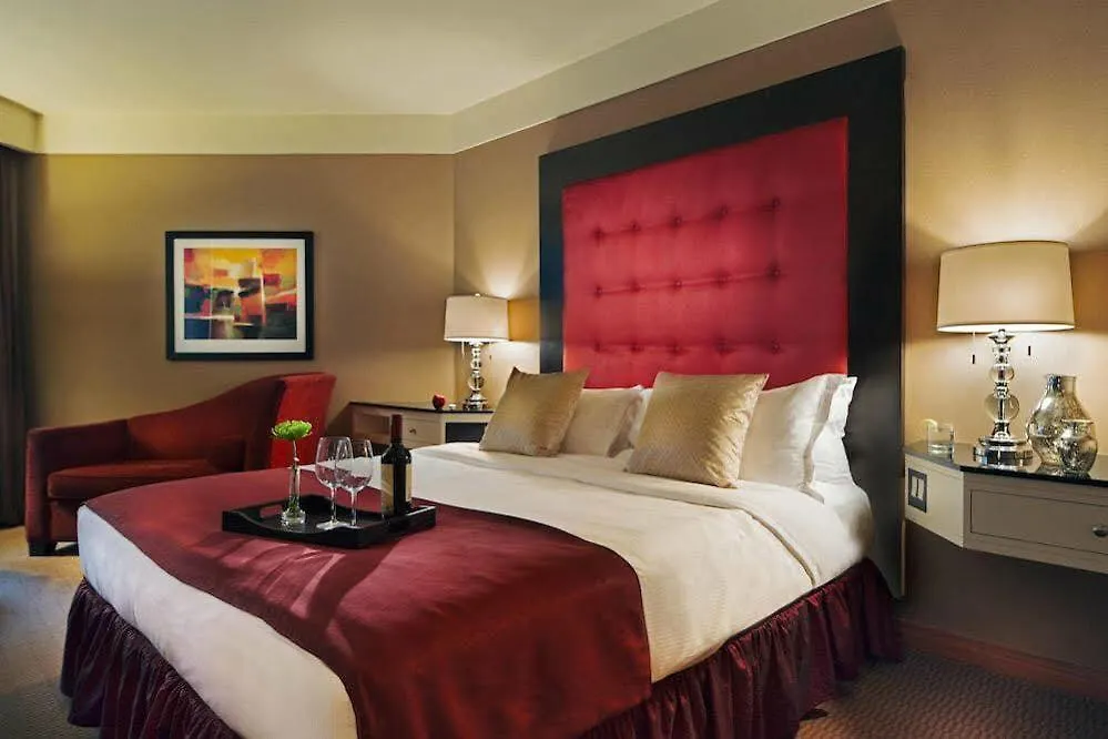 Metropolitan Hotel Vancouver